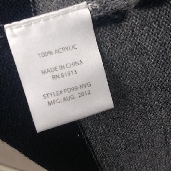 Paper Denim & Cloth Blue Stripe V-Neck Long Sleeve Pullover Light Weight Sweater - Picture 8 of 10